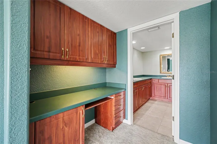 Primary vanity/ desk