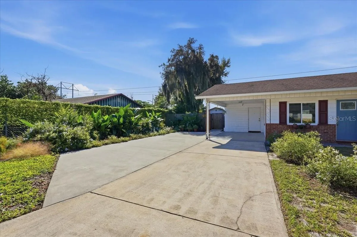 Extended driveway