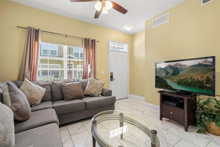 Living Room / Front Door