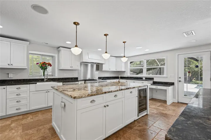 Kitchen (2)