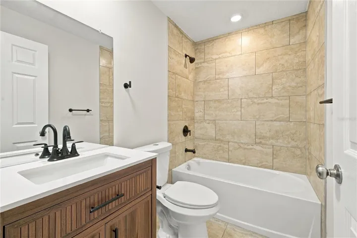 UNIT 425