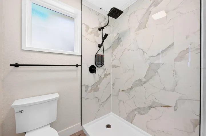 Guest Residence Bathroom