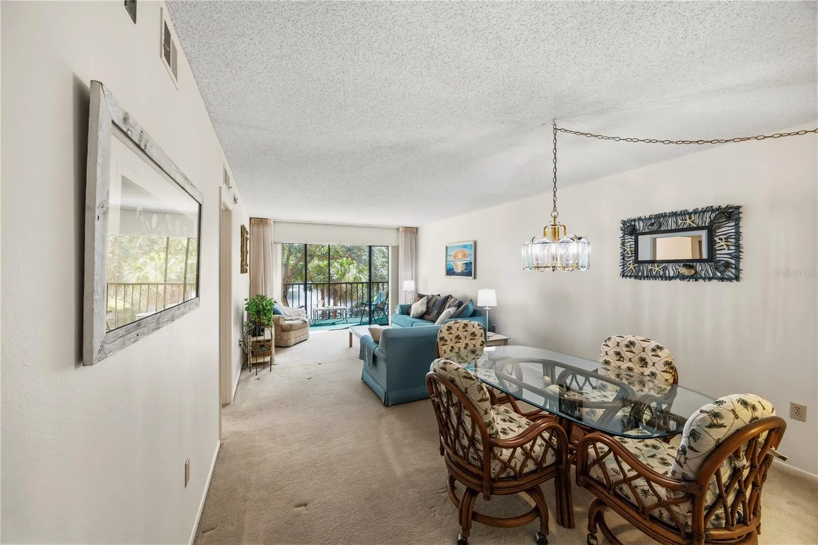 Dining Room/Living Room