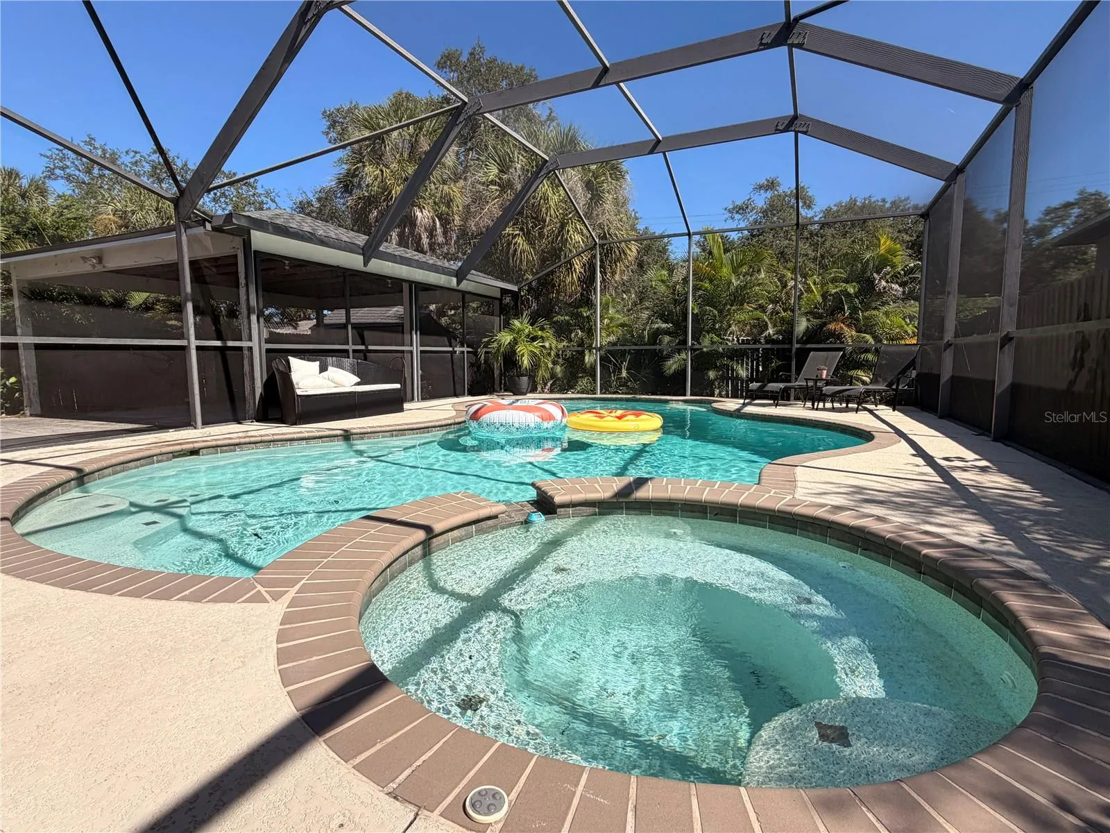 pool and spa are not heated