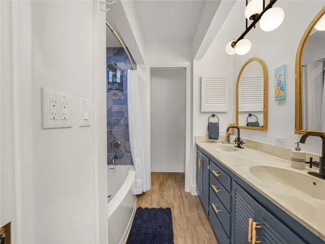 2nd Bathroom