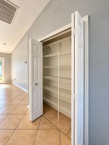 Kitchen pantry