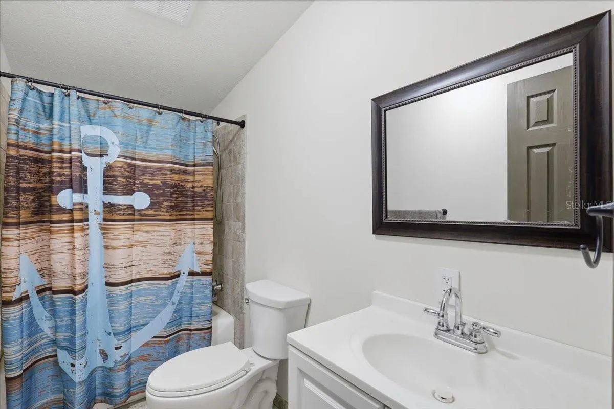 3rd bathroom with tub