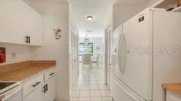 Kitchen & Dinette