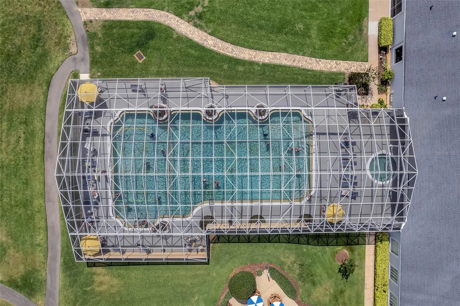 Screened Community Pool.