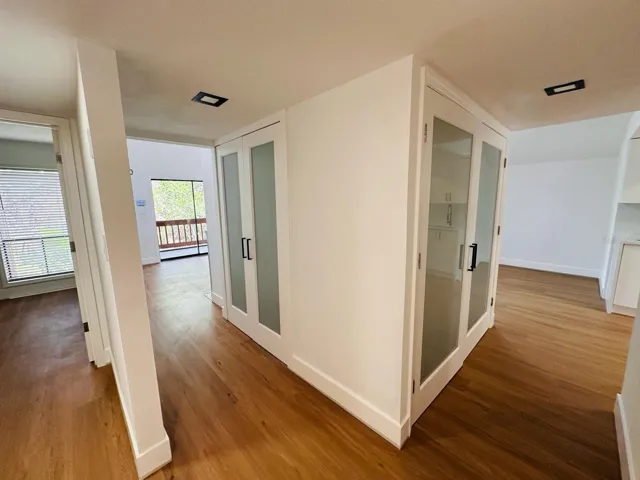 Hallway (Pantry and Laundry)