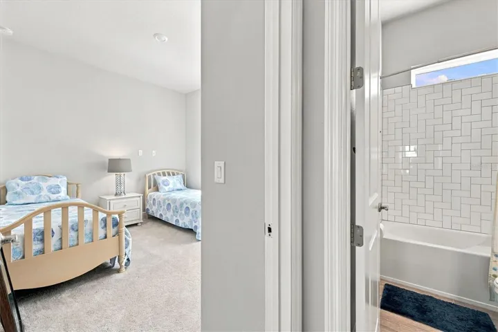 GUEST BEDROOM/2ND LEVEL