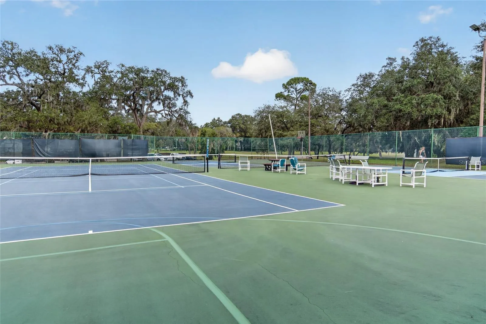 Community Rec tennis/ pickle ball Center