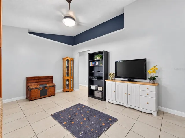 Flex Room