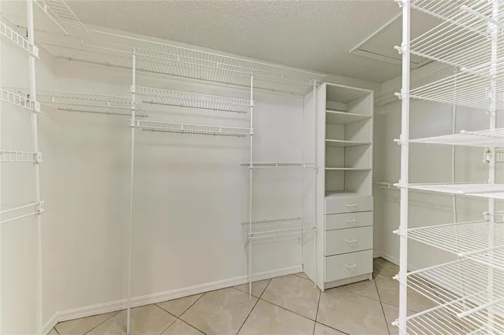 Walk In closet