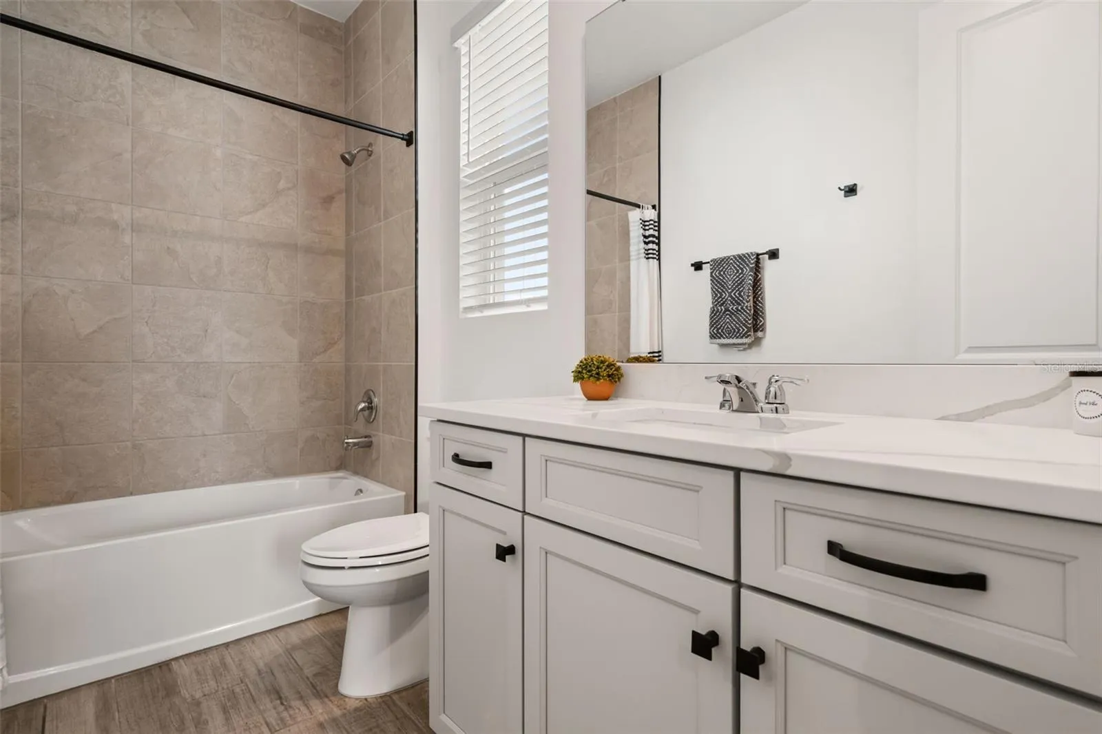 En suite bathroom for Bedroom 4