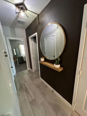entryway leading to first floor bedroon