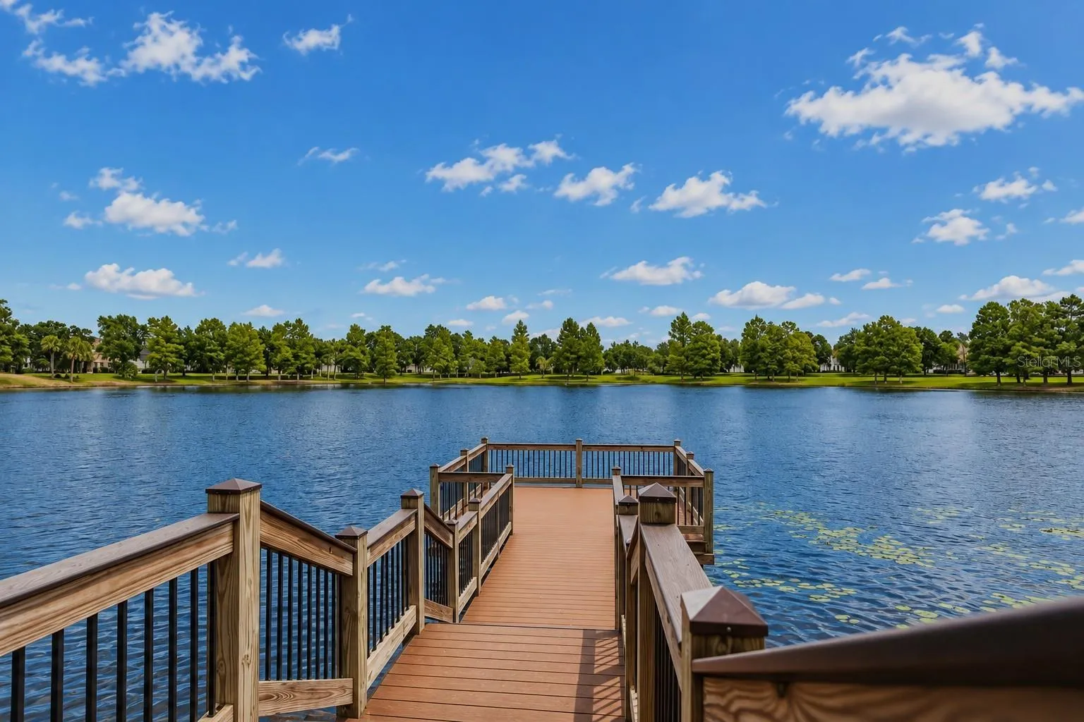 Community dock & pier
