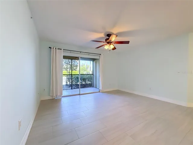Great Room to Lanai
