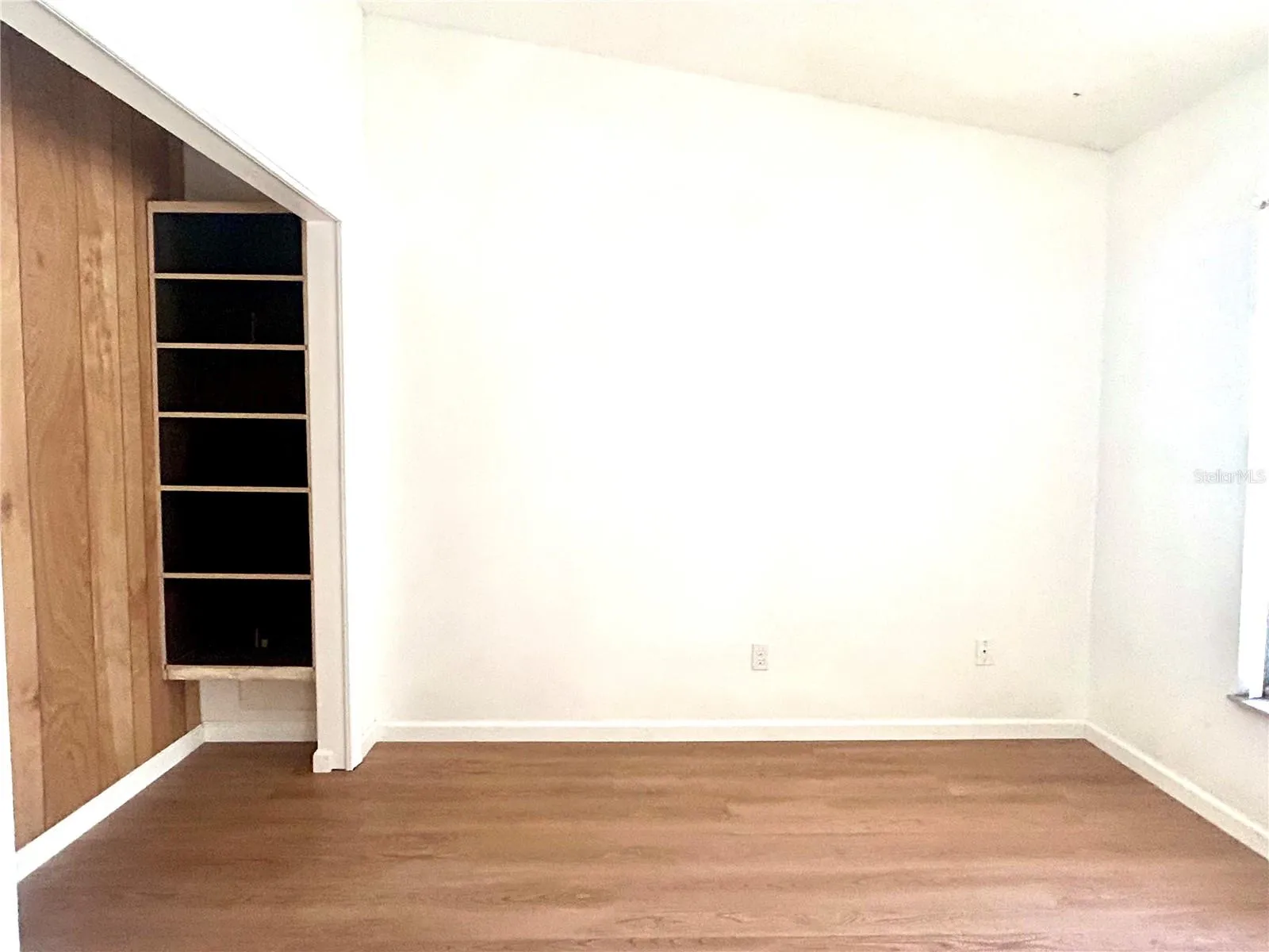 Room #3- Bedroom/Office/Den