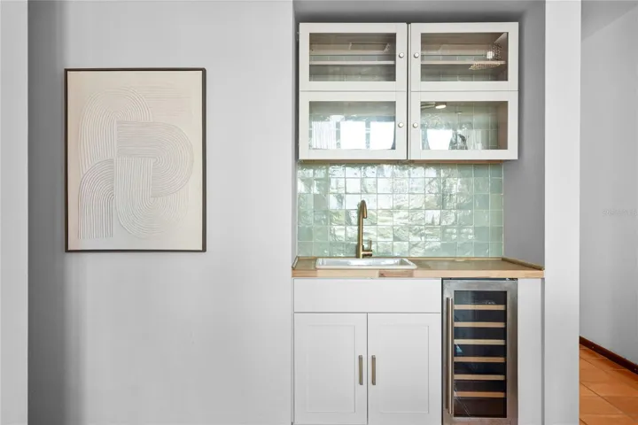 Coffee and wine wet bar