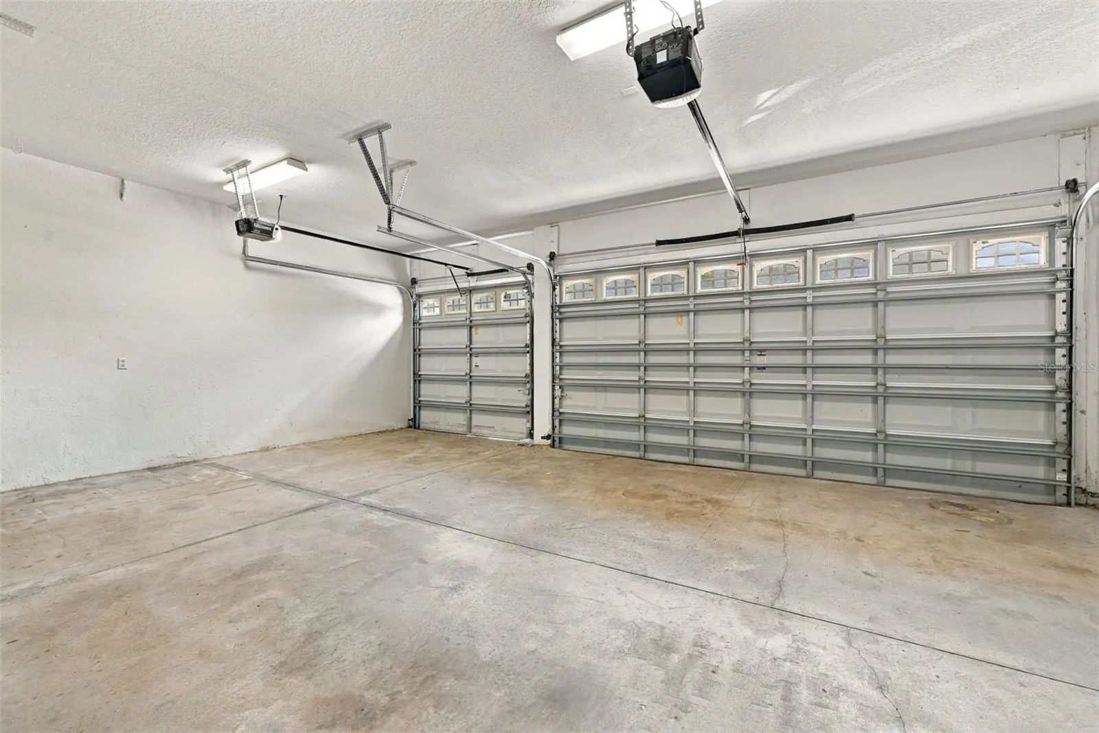 3 Car Over-sized Garage