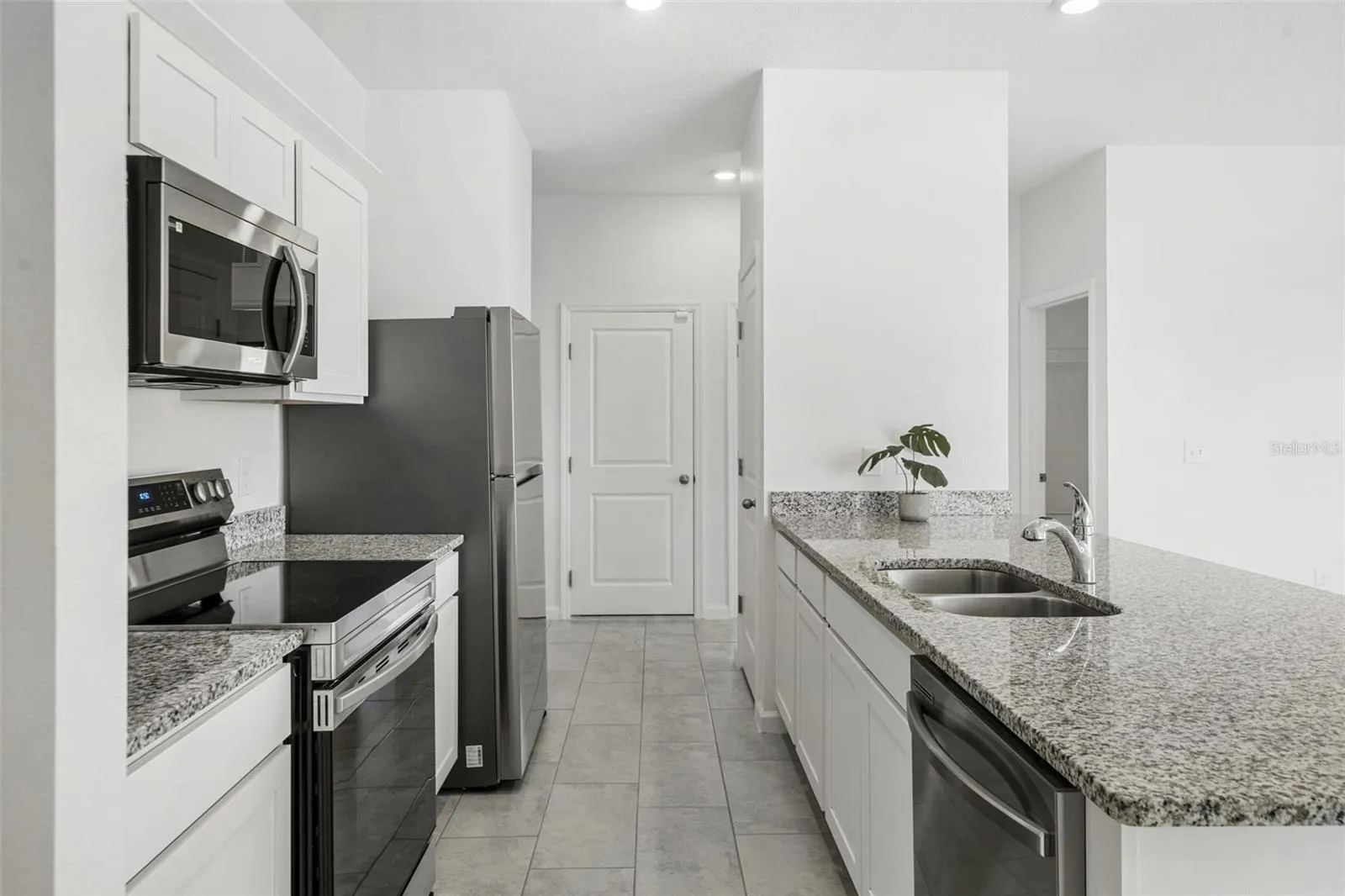 Kitchen 2nd angle
