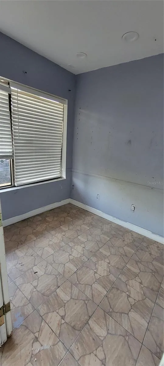 Unit 502 - Front Office Space