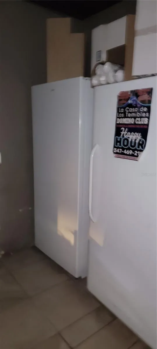 Unit 506-508 - Standing Freezer Room