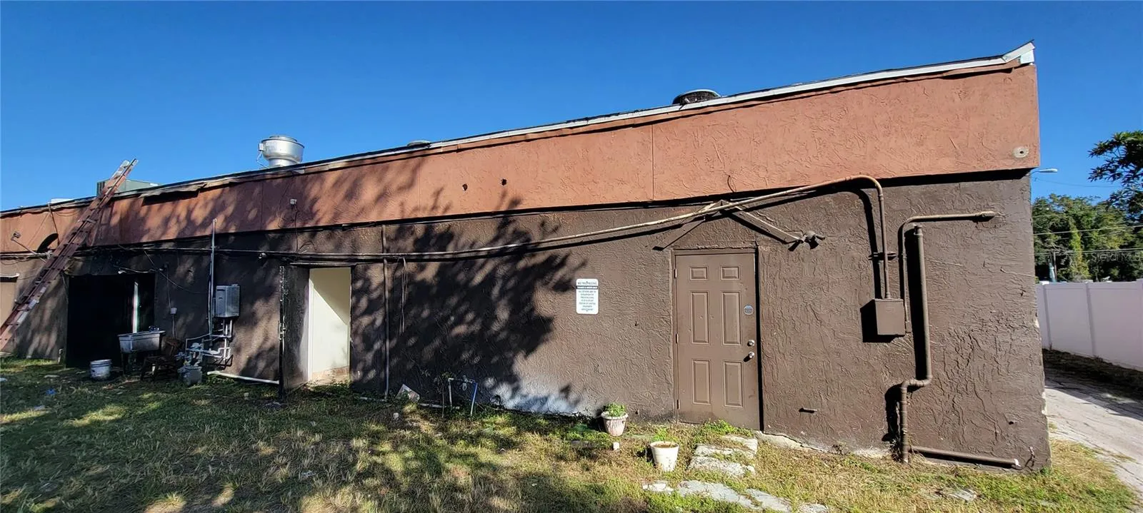 Exterior Rear - 1