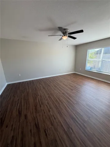 Spacious Primary Suite