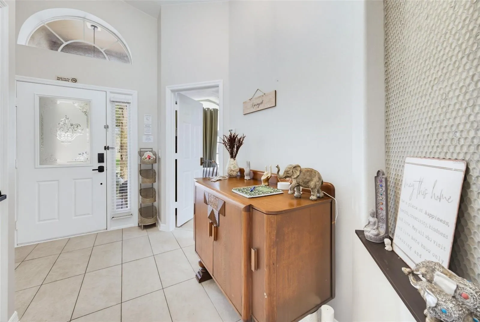 Entryway Showing In-law suite entrance