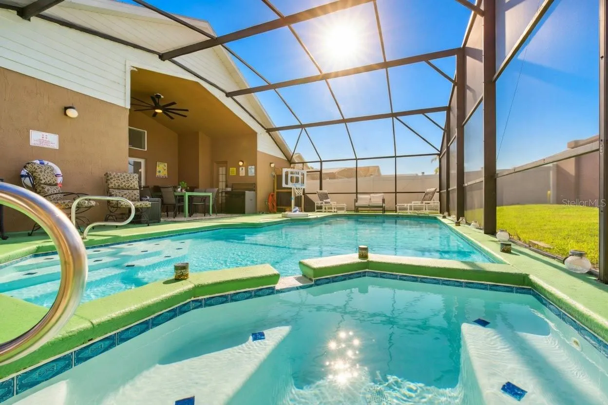 Private Spa and Pool