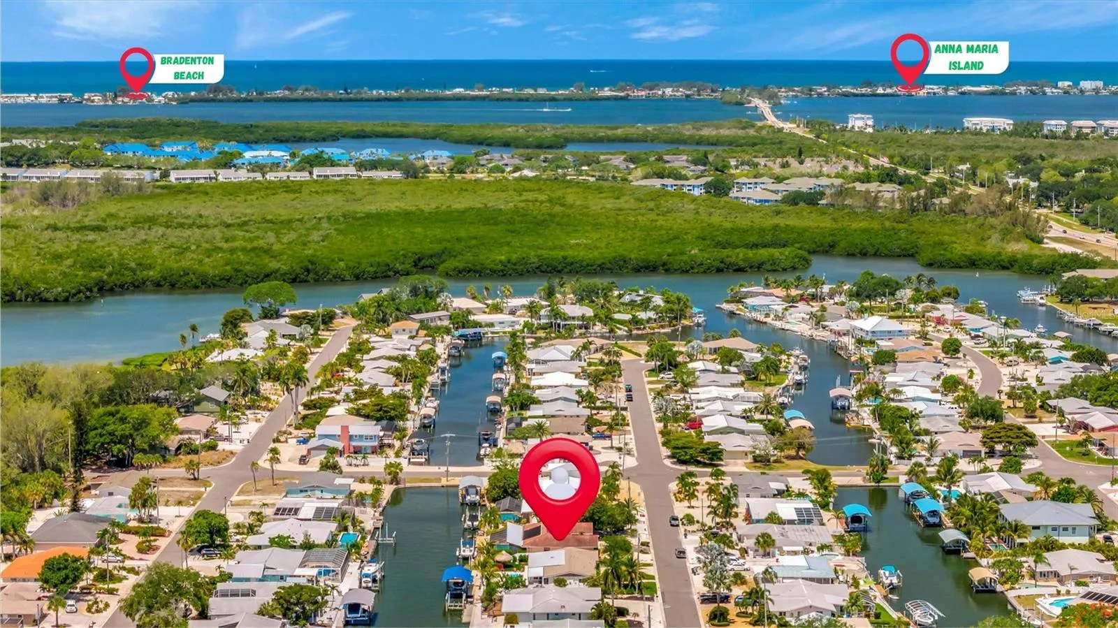 Less than 3 miles to Anna Maria Island’s beautiful beaches.