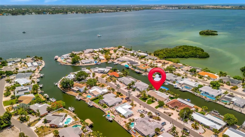 Waterfront living in desirable Flamingo Cay, Northwest Bradenton.