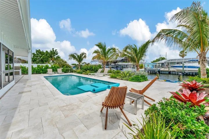 Renovated heated saltwater pool (2022)