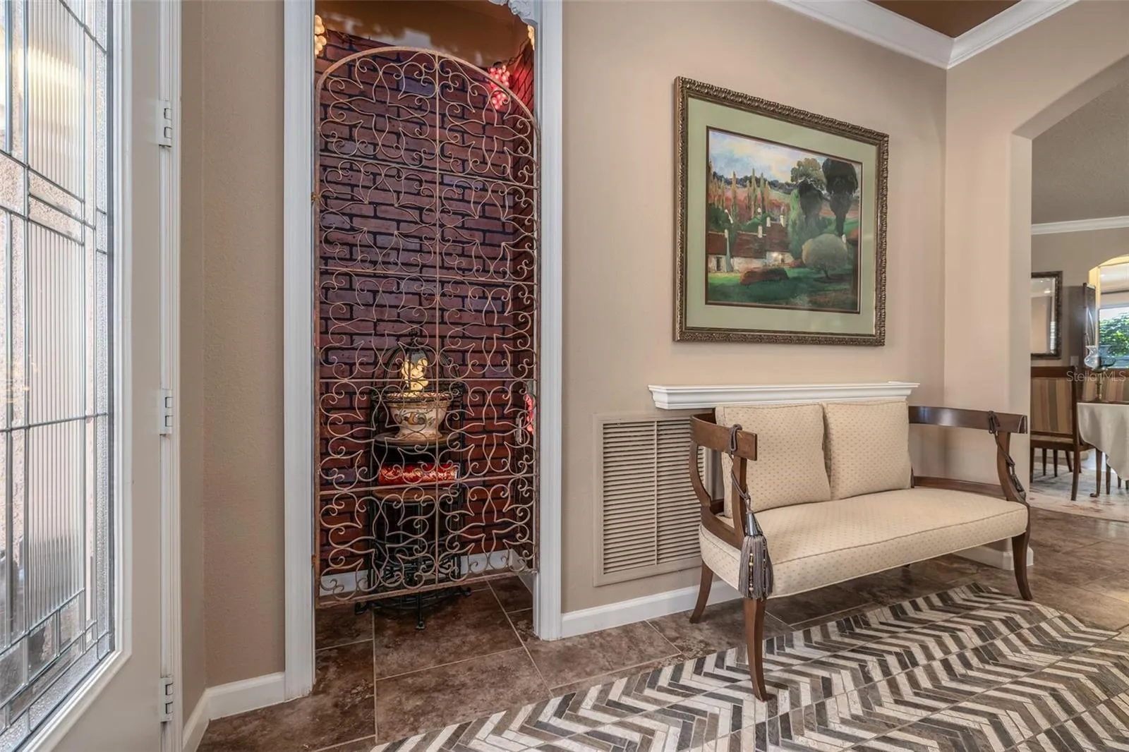 Built-in wine Cellar