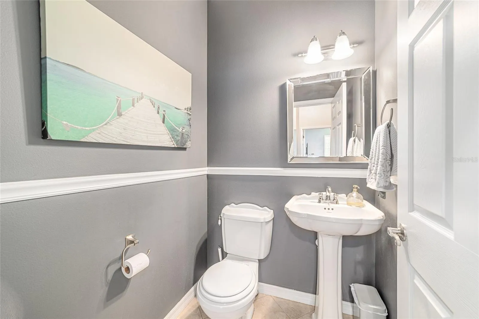 1/2 Bath