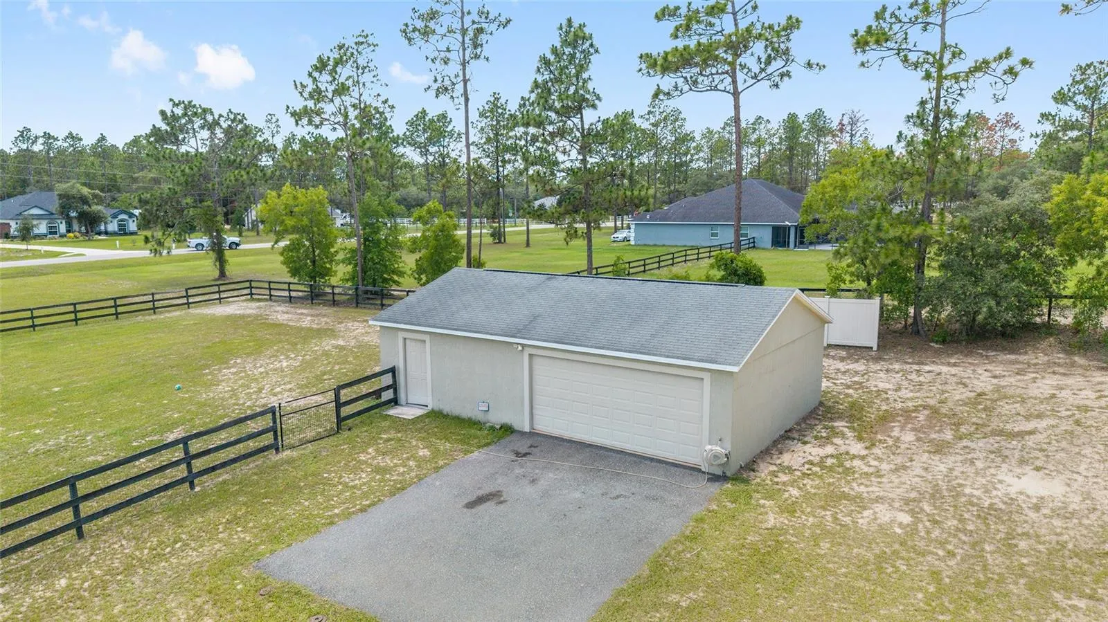 36'X24' detached back garage/work shop