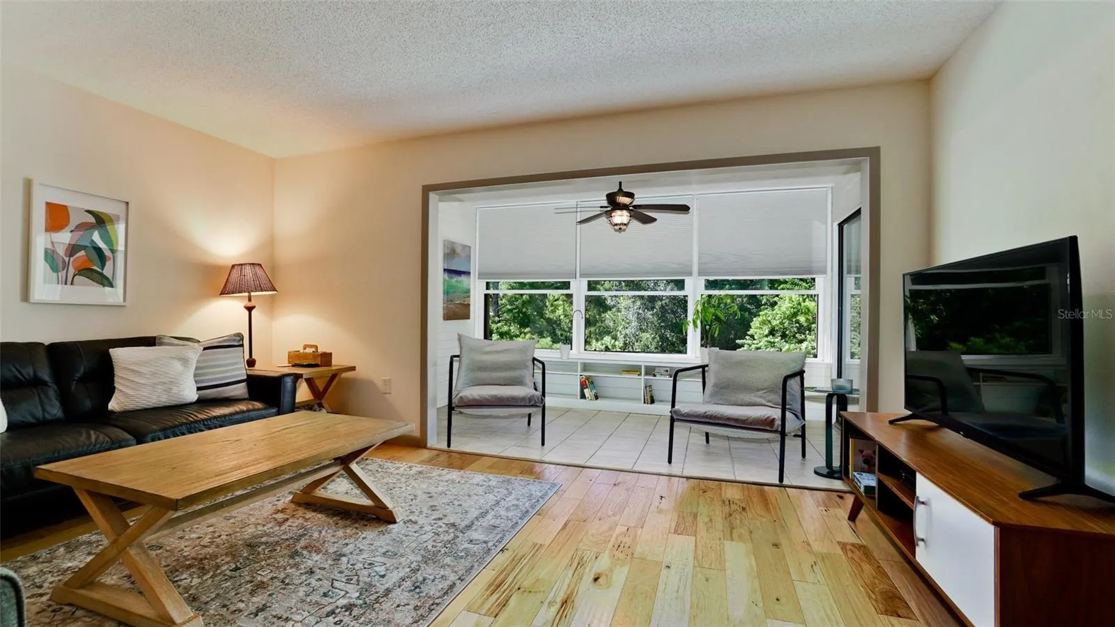 Step right onto lanai from living room