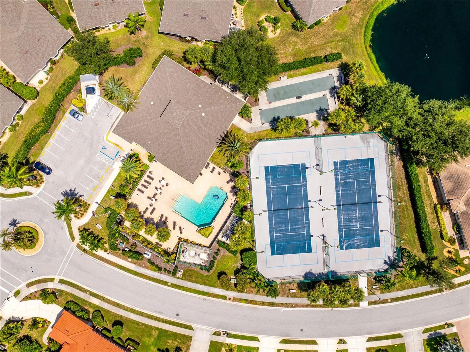 Oak Forest Amenities