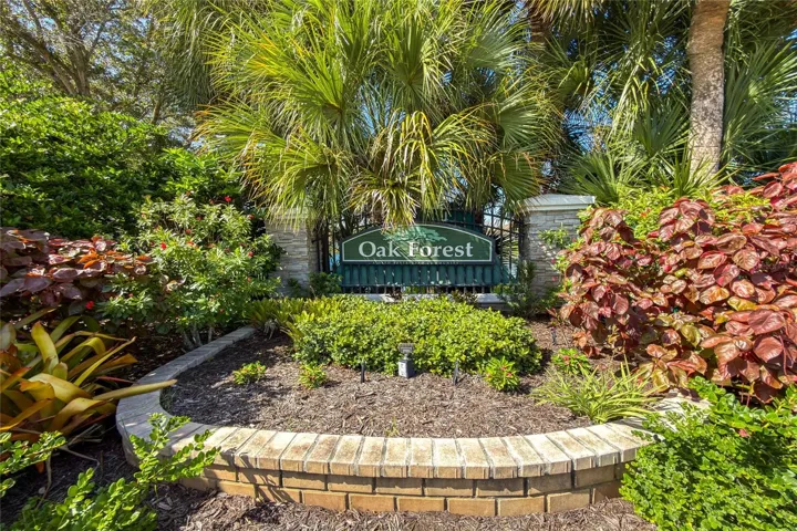 Oak Forest Entrance