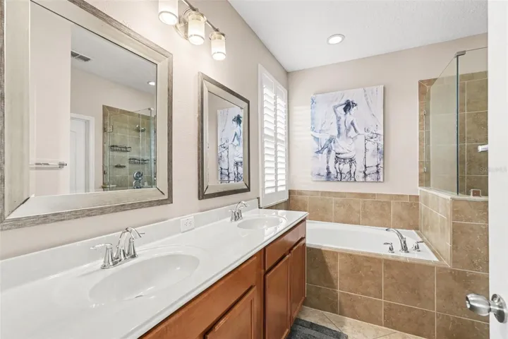 En Suite Bath