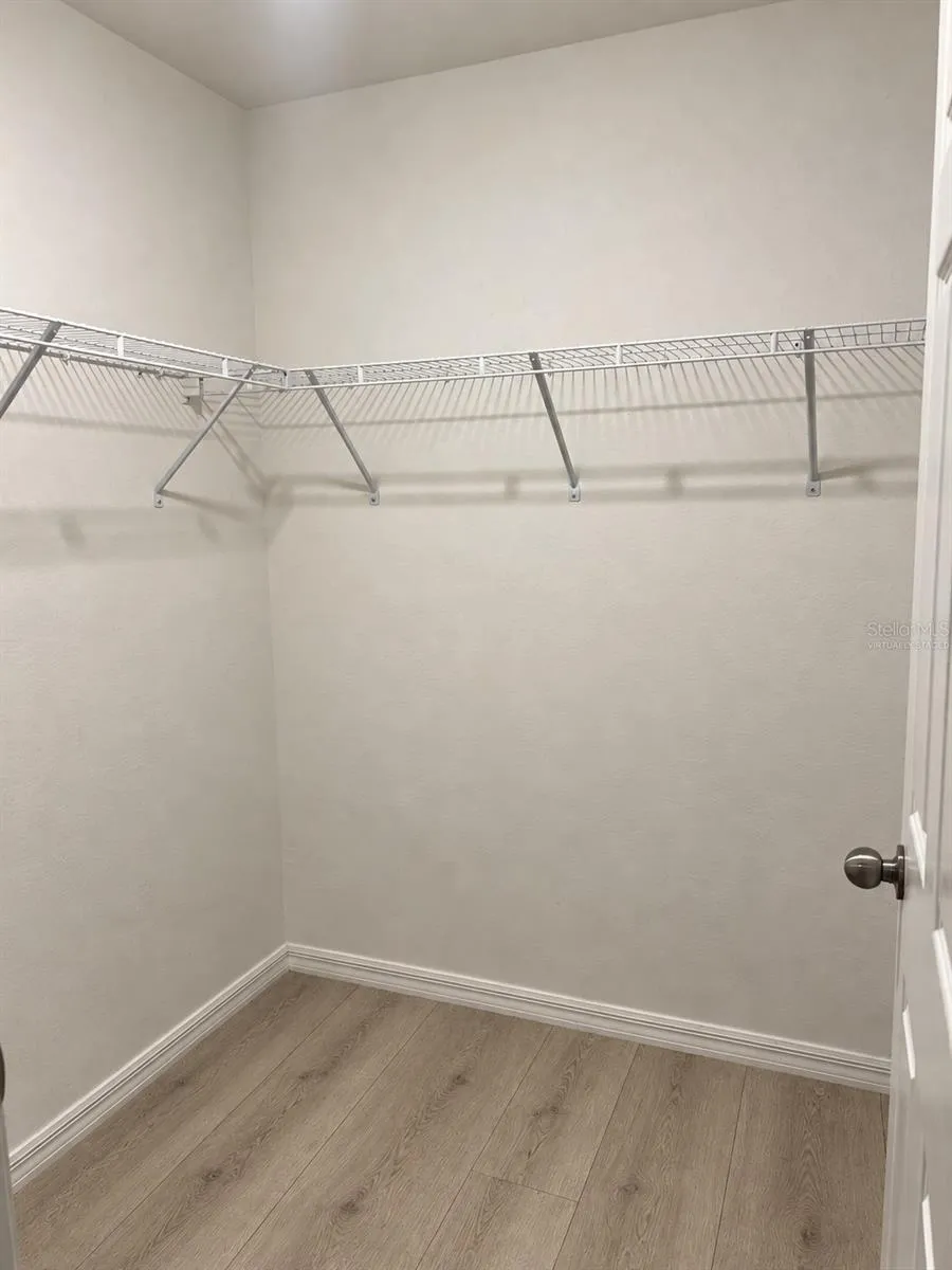Walk-in closet