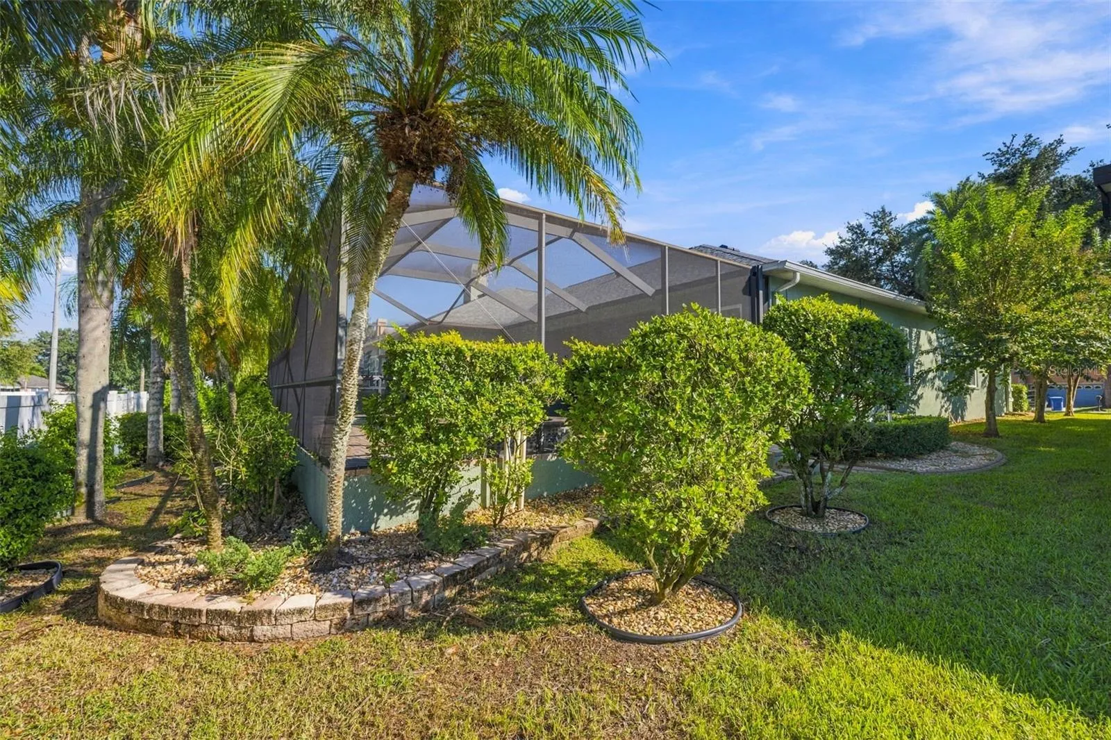 Beautiful Landscaping to enjoy the outdoors!