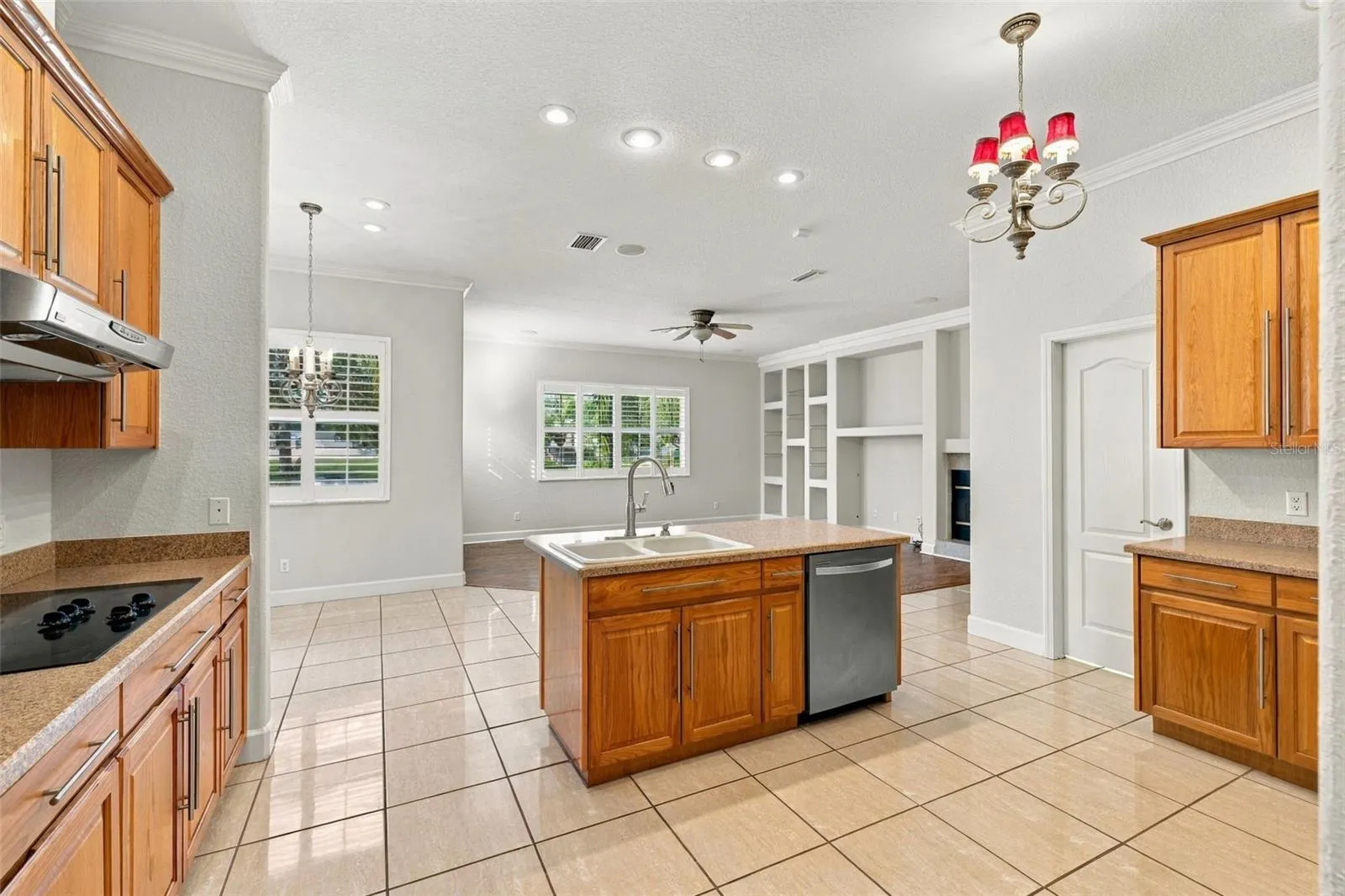 Kitchen Island with Dual Bowl Sink &amp; Stainless Appliances!