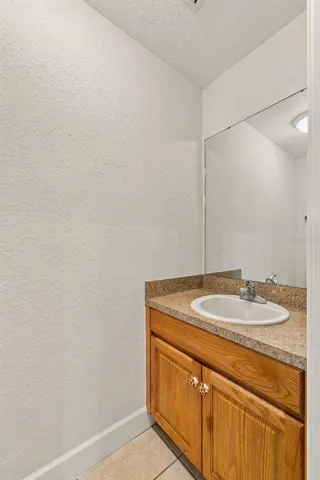 Bonus Room 1/2 Bath Vanity!