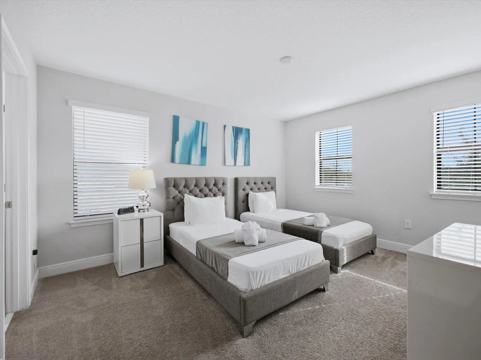 Upstairs ensuite bedroom 4