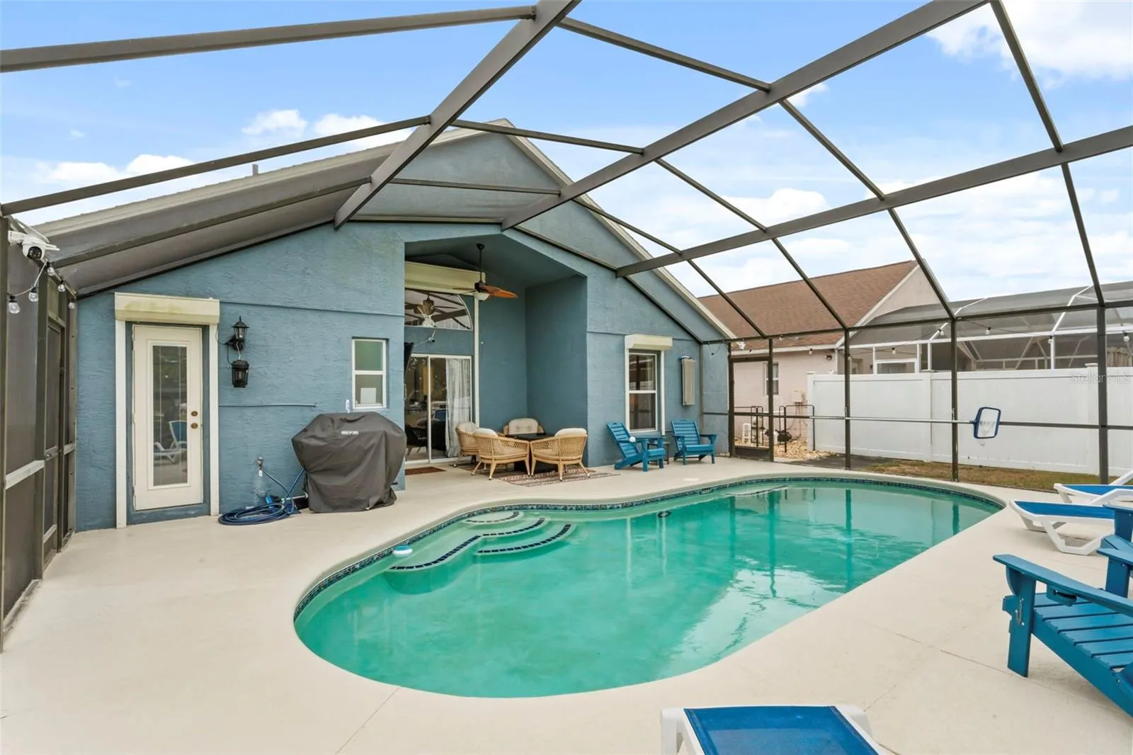 Beautiful heated Pool freshly painted deck and no rear facing neighbors