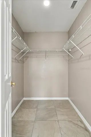 Walk in Closet