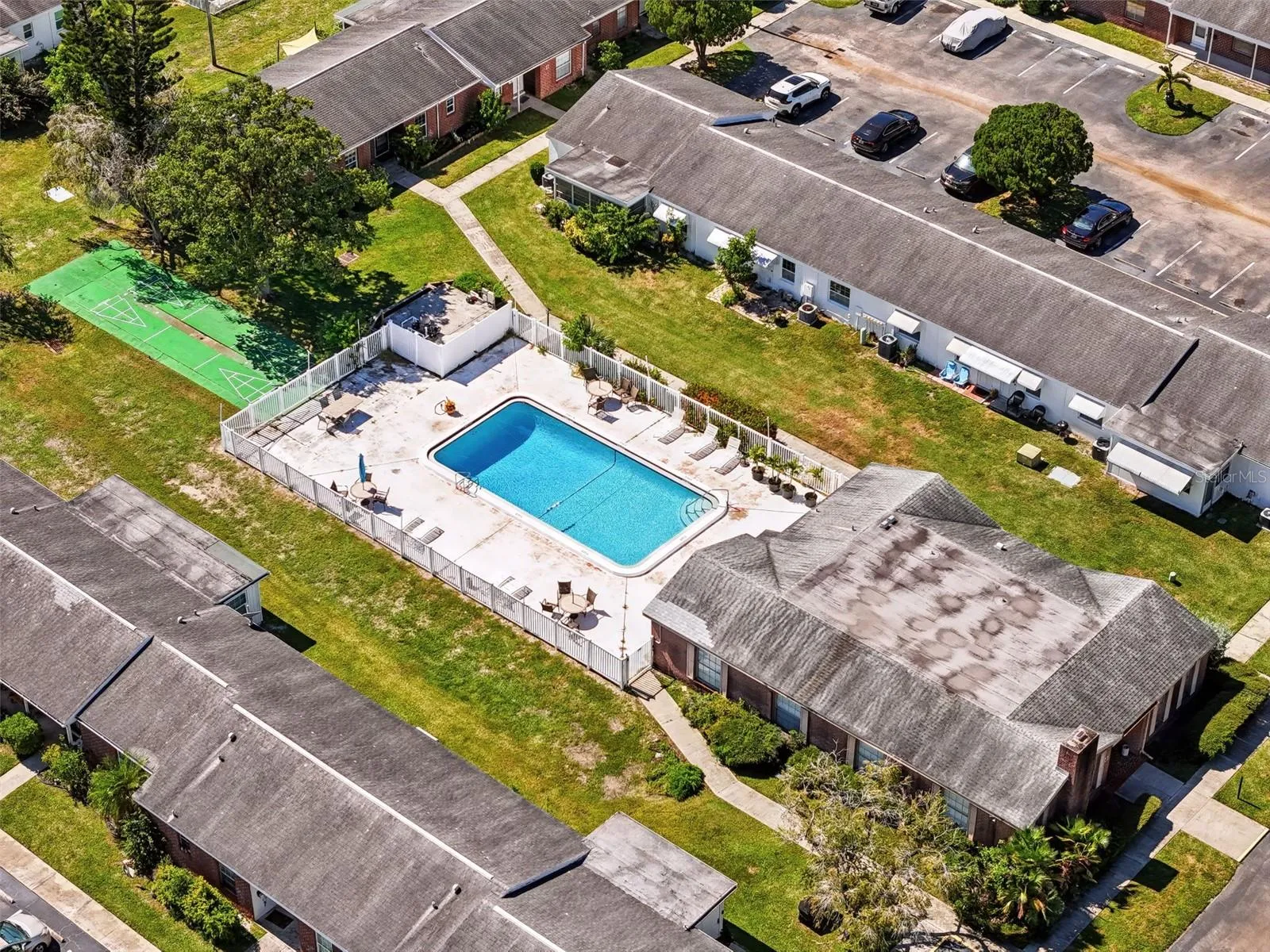 Pool 2